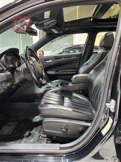 کرایسلەر 300